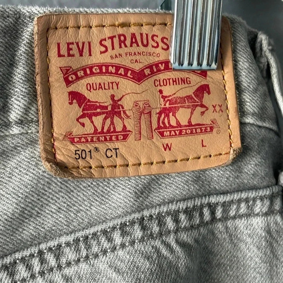 Levi’s, 501 ct, custom taper, gray, slight distressing, size 26 - Picture 9 of 13